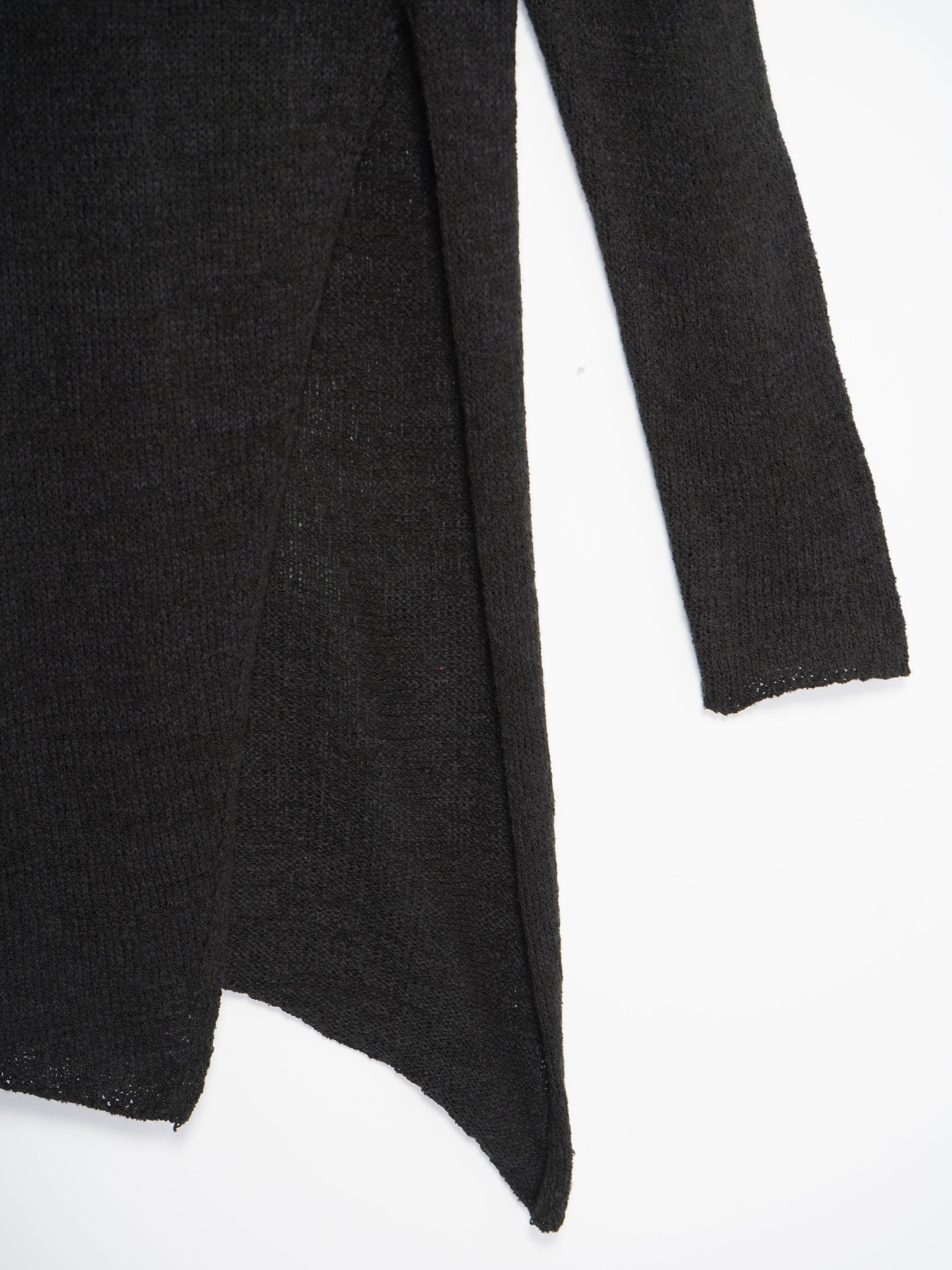 Свитры и кардиганы H&M модель 0398862_чорний Фото
