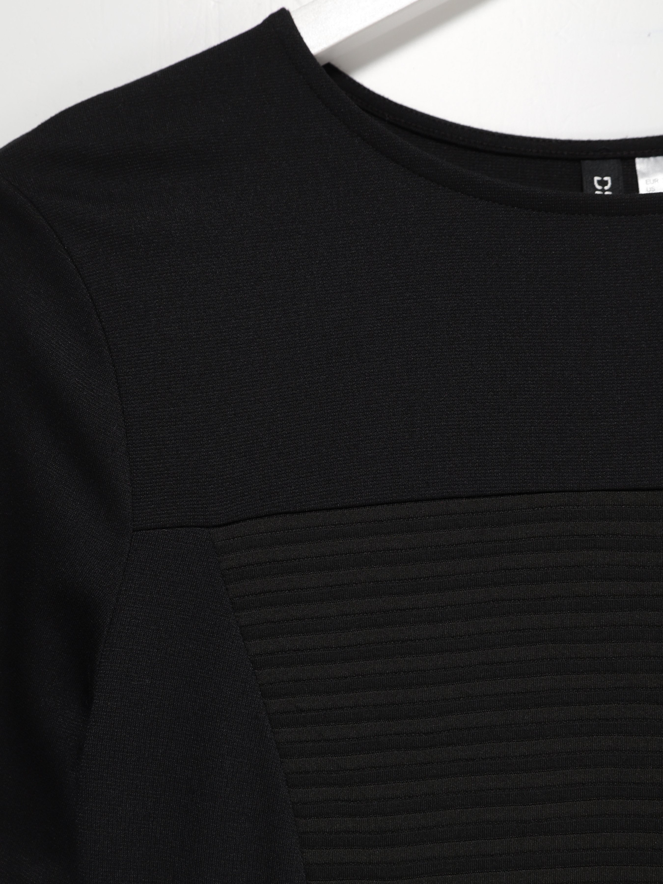 Платья H&M модель 0433252_чорний Фото