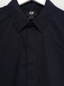 Сорочки H&M модель 0450996_т.синій Фото