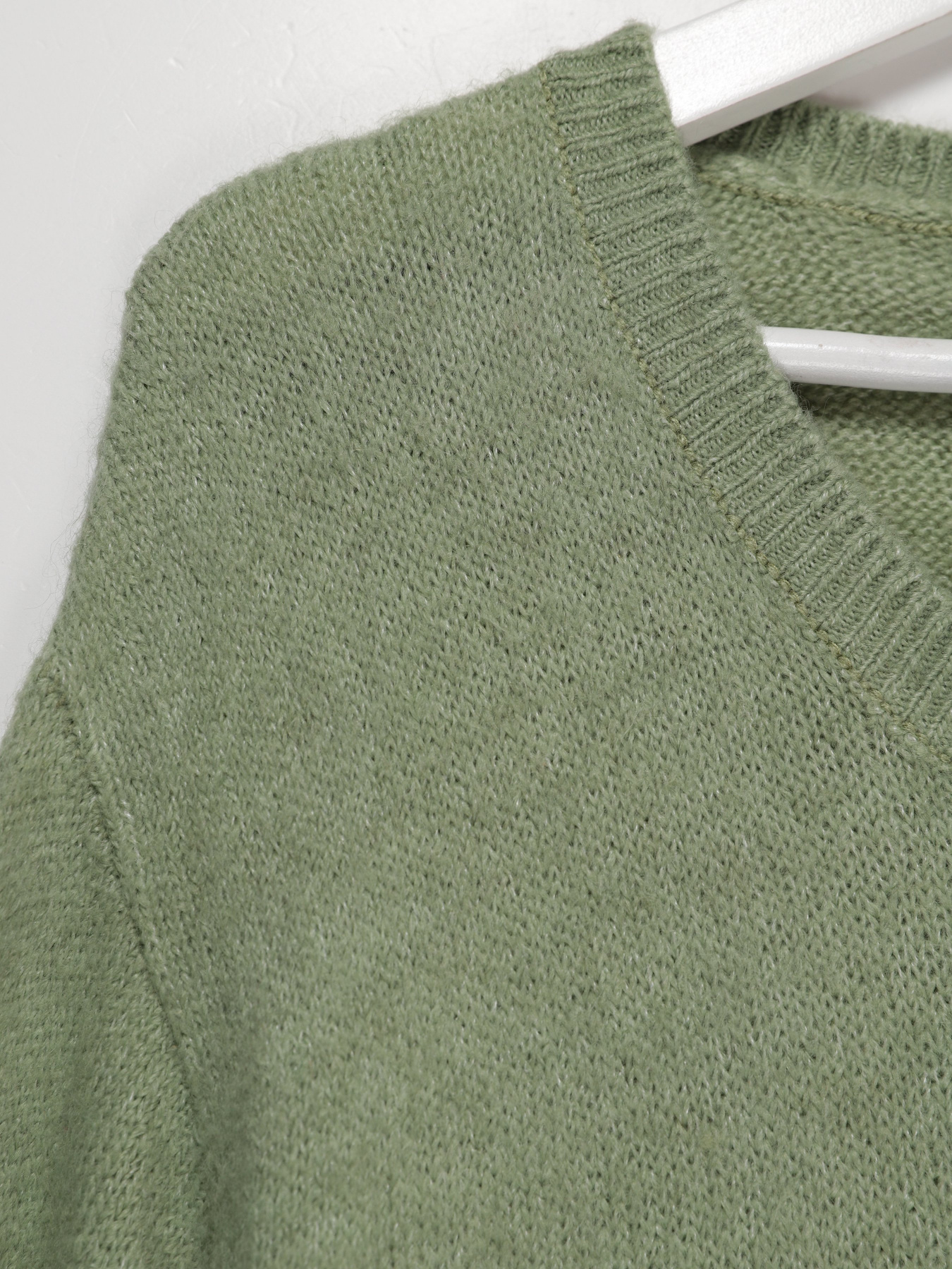 Свитры и кардиганы H&M модель 0496111_с.зелений Фото