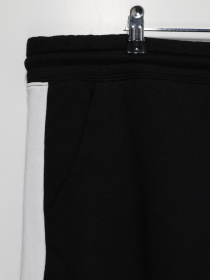 Брюки H&M модель 0547780_чорний з білим Фото