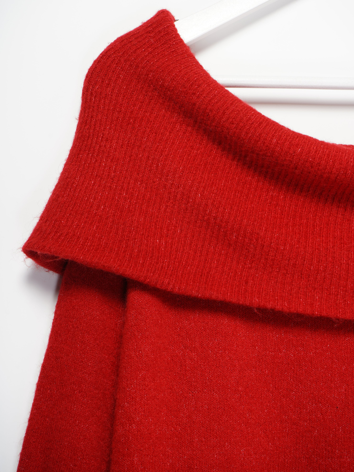 Свитры и кардиганы H&M модель 0662888_червоний Фото