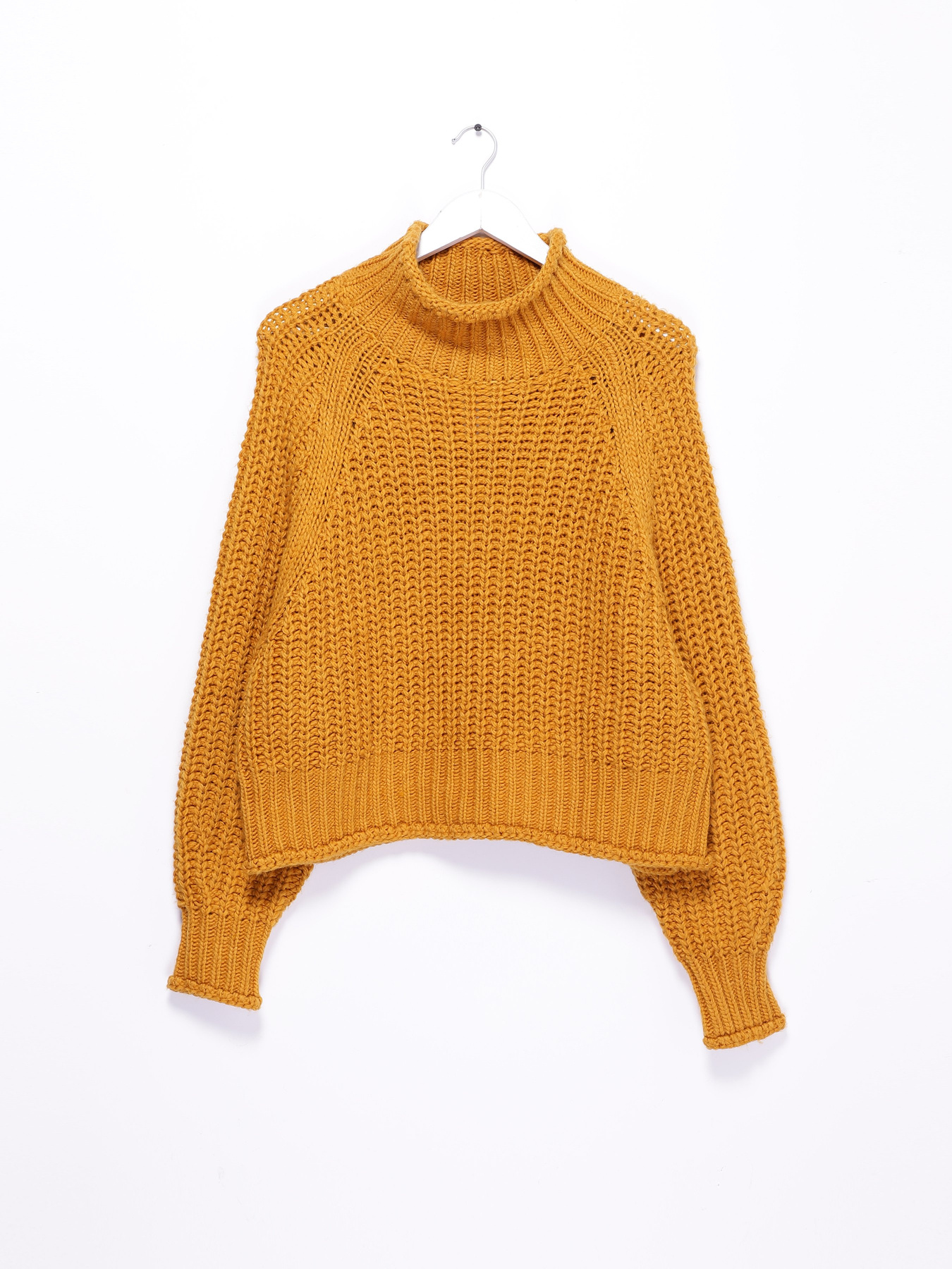 Светри та кардигани H&M модель 0662948_гірчичний Фото