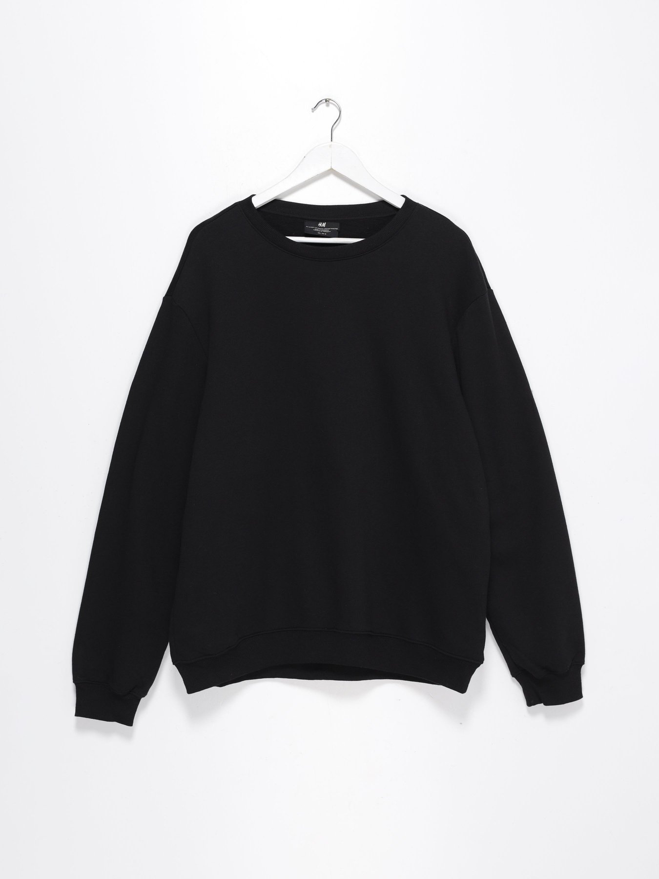 Худі та світшоти H&M модель 0685813_чорний Худі та світшоти H&M модель 0685813_чорний Фото