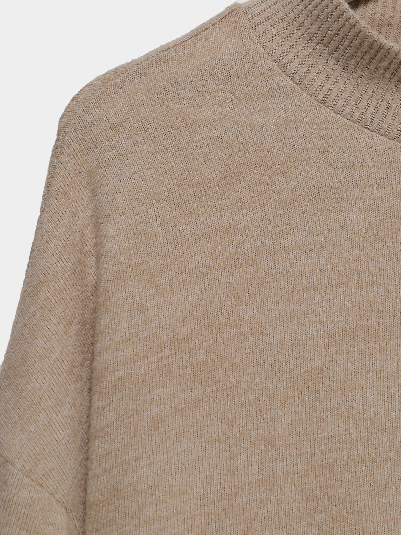 Свитры и кардиганы H&M модель 0865935_с.бежевий Свитры и кардиганы H&M модель 0865935_с.бежевий Фото
