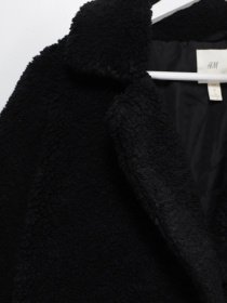 Куртки и дубленки H&M модель 0884465_чорний Фото