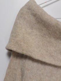 Свитры и кардиганы H&M модель 0932141_бежевий Фото