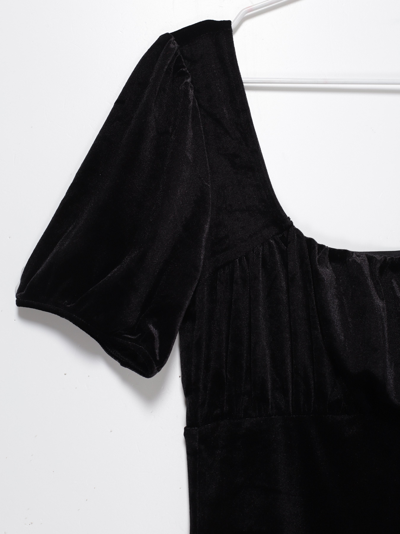 Платья H&M модель 09433472_чорний Фото