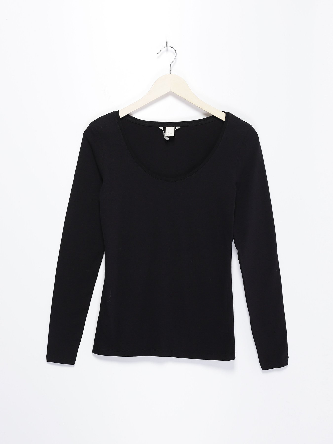 Худи и свитшоты H&M модель 0116379_чорний Худи и свитшоты H&M модель 0116379_чорний Фото