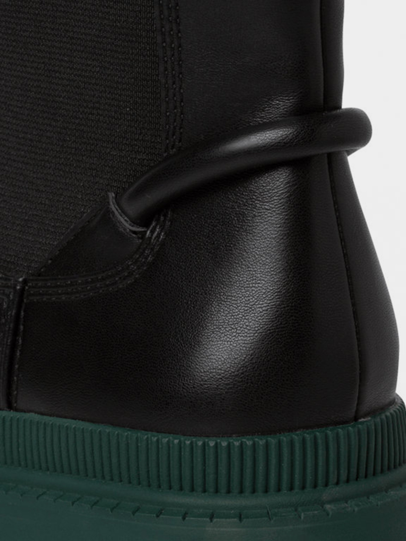 Черевики та чоботи Tamaris модель 1-1-25405-29 071 BLACK/DK.GREEN Фото