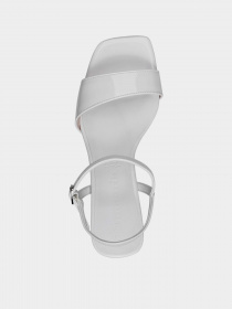 Босоніжки Tamaris модель 1-1-28011-20 123 WHITE PATENT Фото