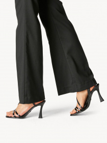 Босоніжки Tamaris модель 1-1-28357-20 018 BLACK PATENT Фото