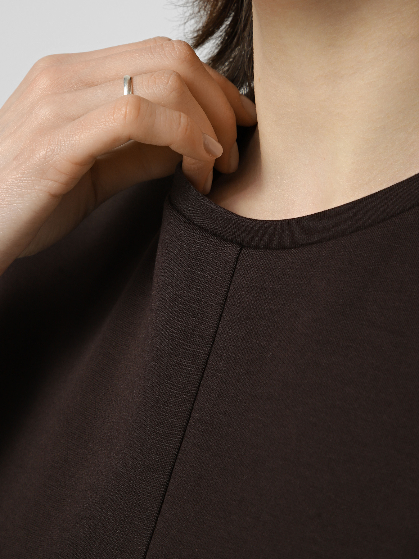 Футболки и поло JDY EVA S/S TOP модель 15370716_Black Coffee Футболки и поло JDY EVA S/S TOP модель 15370716_Black Coffee Фото