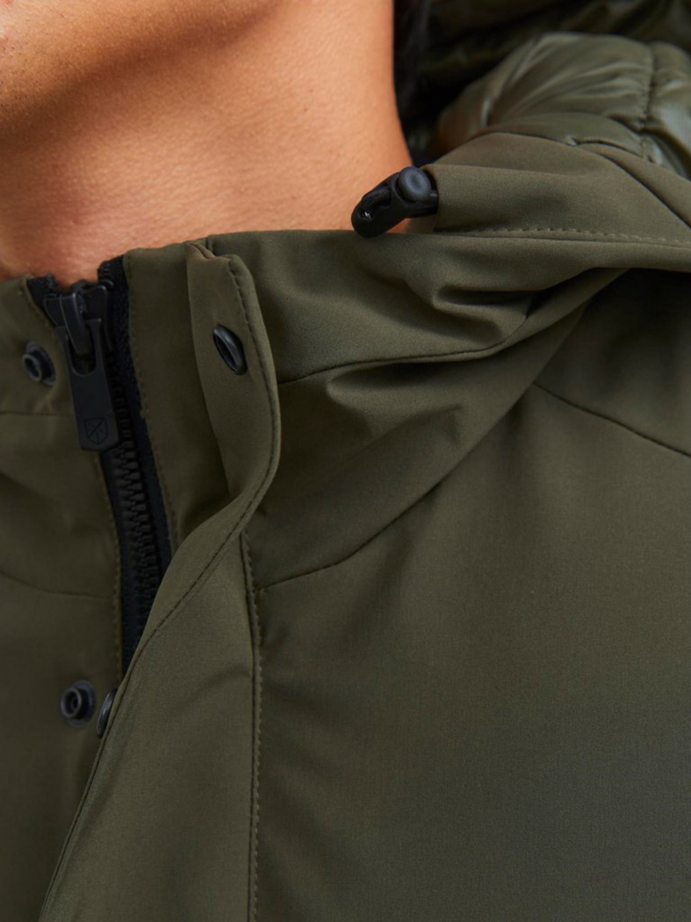 Куртки та дублянки JACK & JONES модель 12238720_Grape Leaf Фото