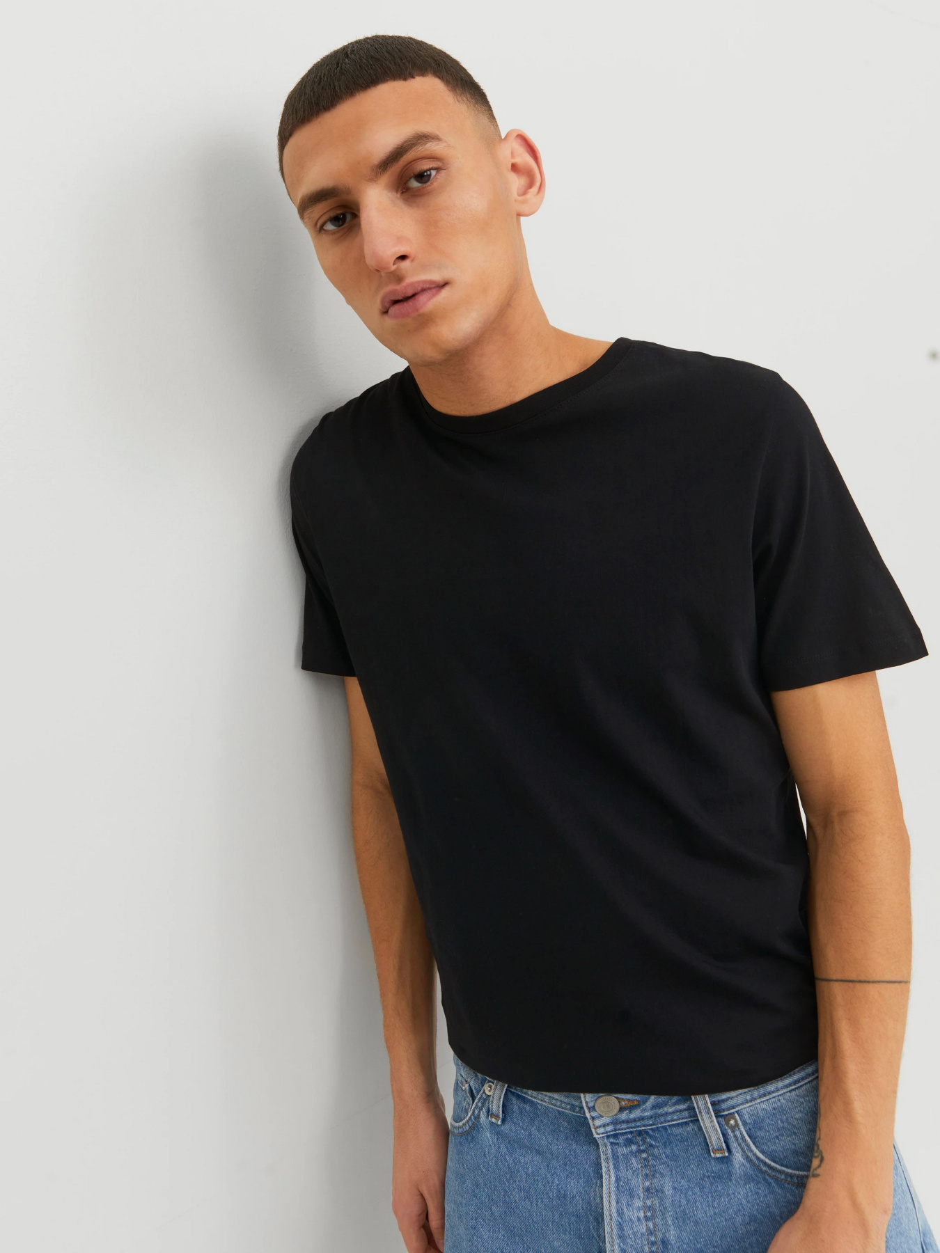 Футболки і поло JACK & JONES ORGANIC BASIC TEE модель 12156101_Black SLIM Футболки і поло JACK & JONES ORGANIC BASIC TEE модель 12156101_Black SLIM Фото