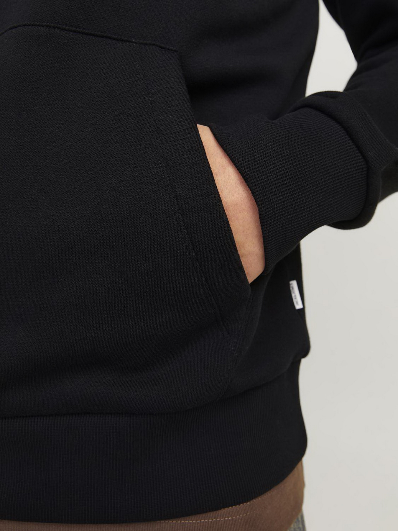 Худи и свитшоты JACK & JONES модель 12152840_Black Small Print/ Black Худи и свитшоты JACK & JONES модель 12152840_Black Small Print/ Black Фото
