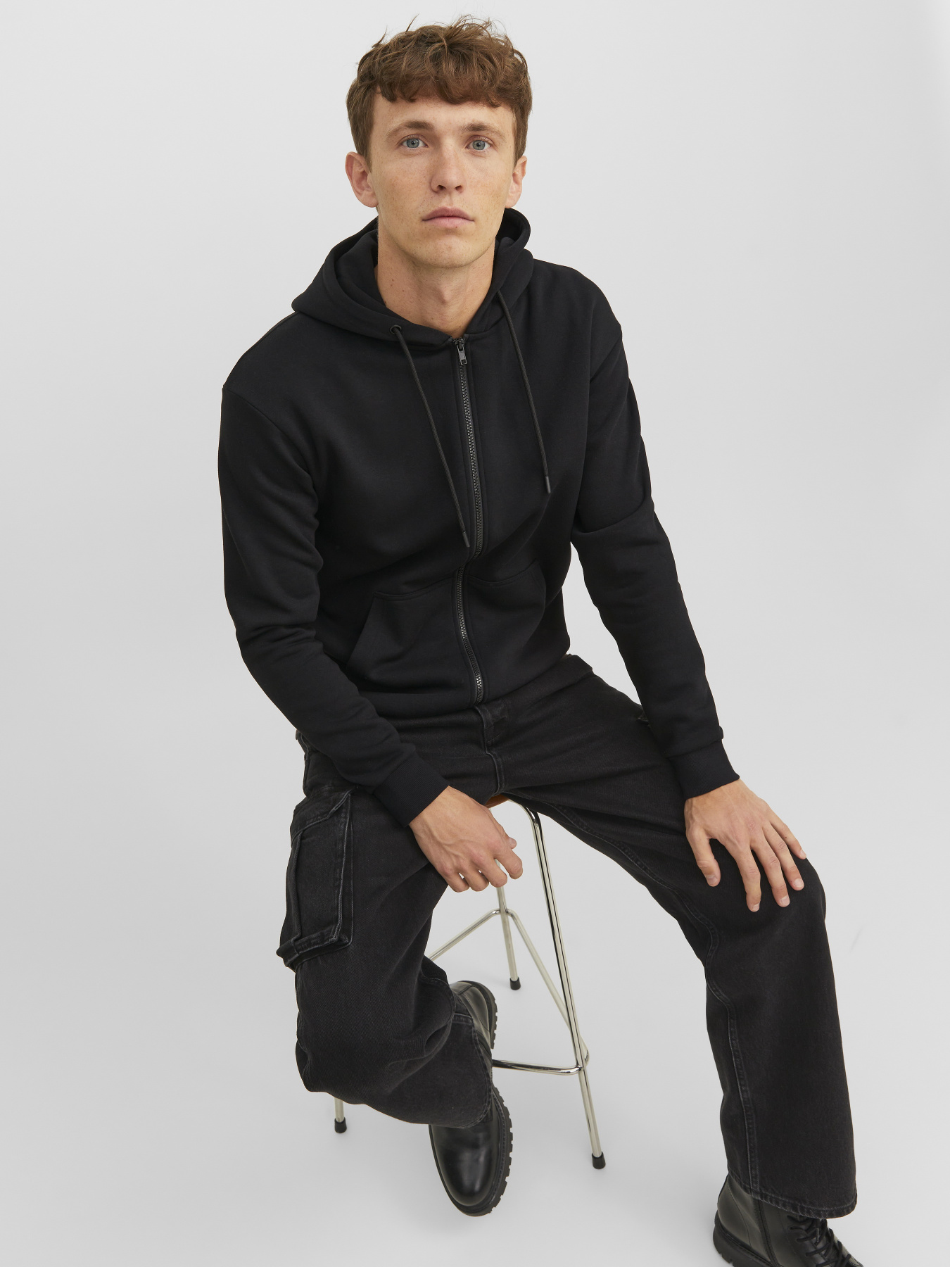 Худі та світшоти JACK & JONES BRADLEY SWEAT ZIP HOOD модель 12249342_Black Худі та світшоти JACK & JONES BRADLEY SWEAT ZIP HOOD модель 12249342_Black Фото