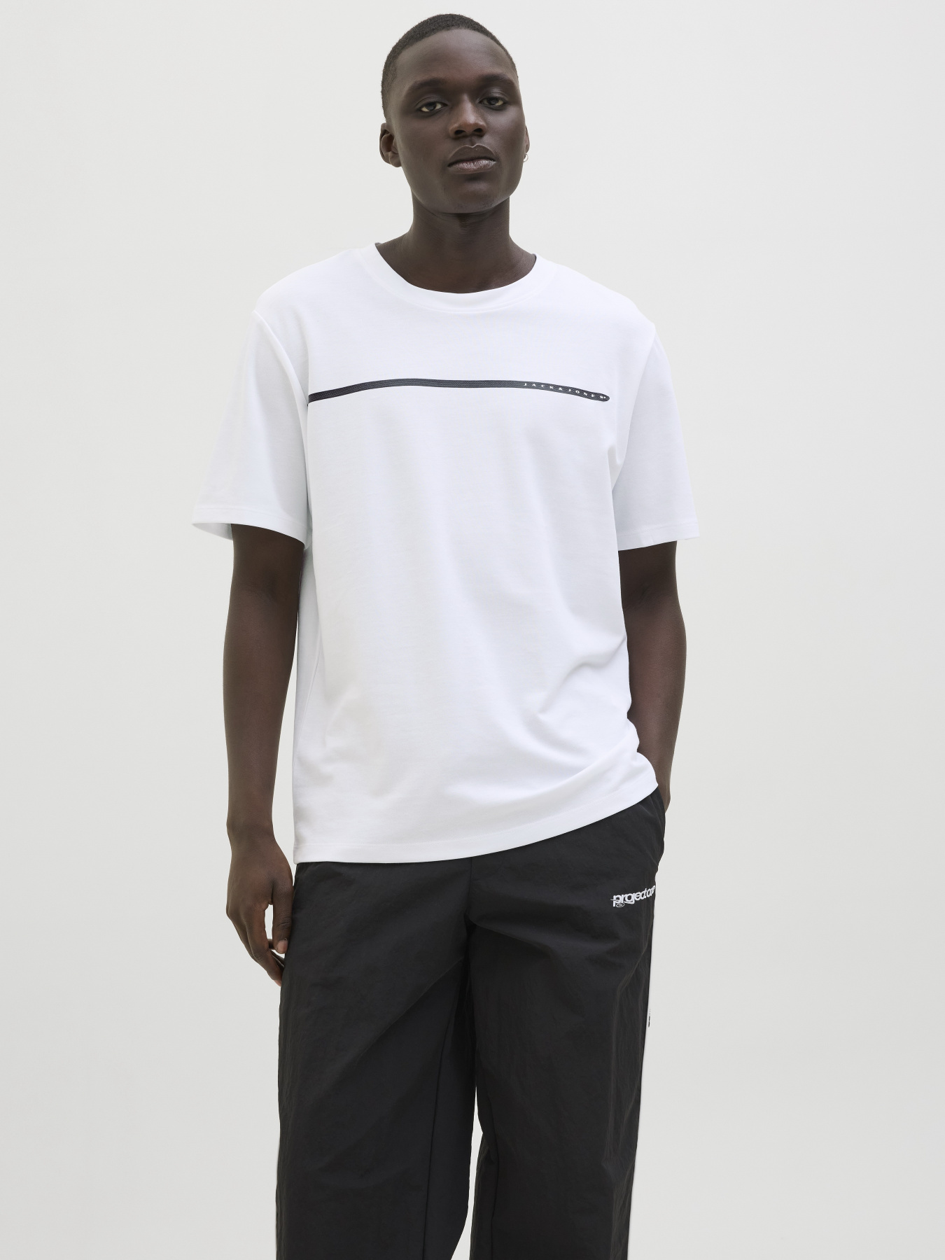 Футболки и поло JACK & JONES FUSION FULL BRANDING TEE модель 12273120_Bright White Футболки и поло JACK & JONES FUSION FULL BRANDING TEE модель 12273120_Bright White Фото