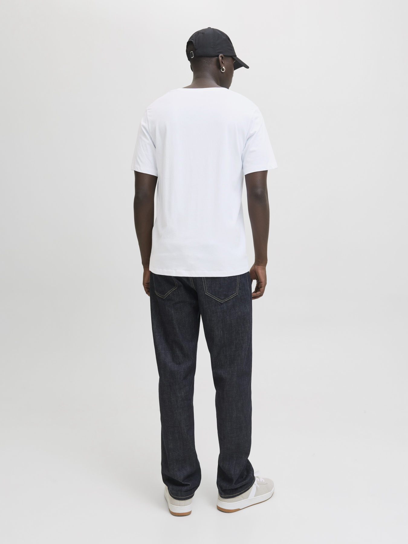 Футболки и поло JACK & JONES BRANDY TEE модель 12279100_White Футболки и поло JACK & JONES BRANDY TEE модель 12279100_White Фото