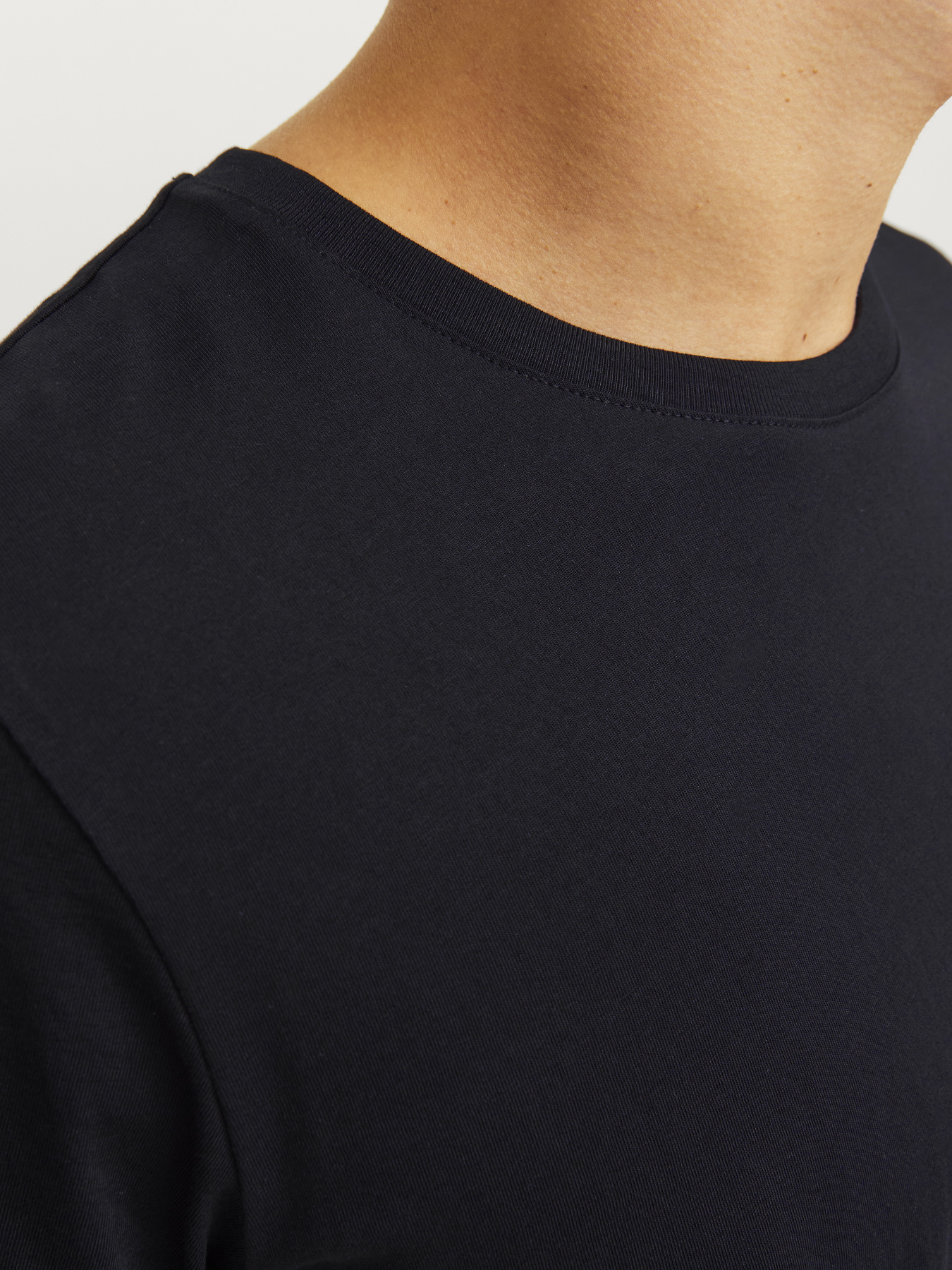 Футболки и поло JACK & JONES CORP LOGO TEE модель 12151955_Black Small Print/Black Фото