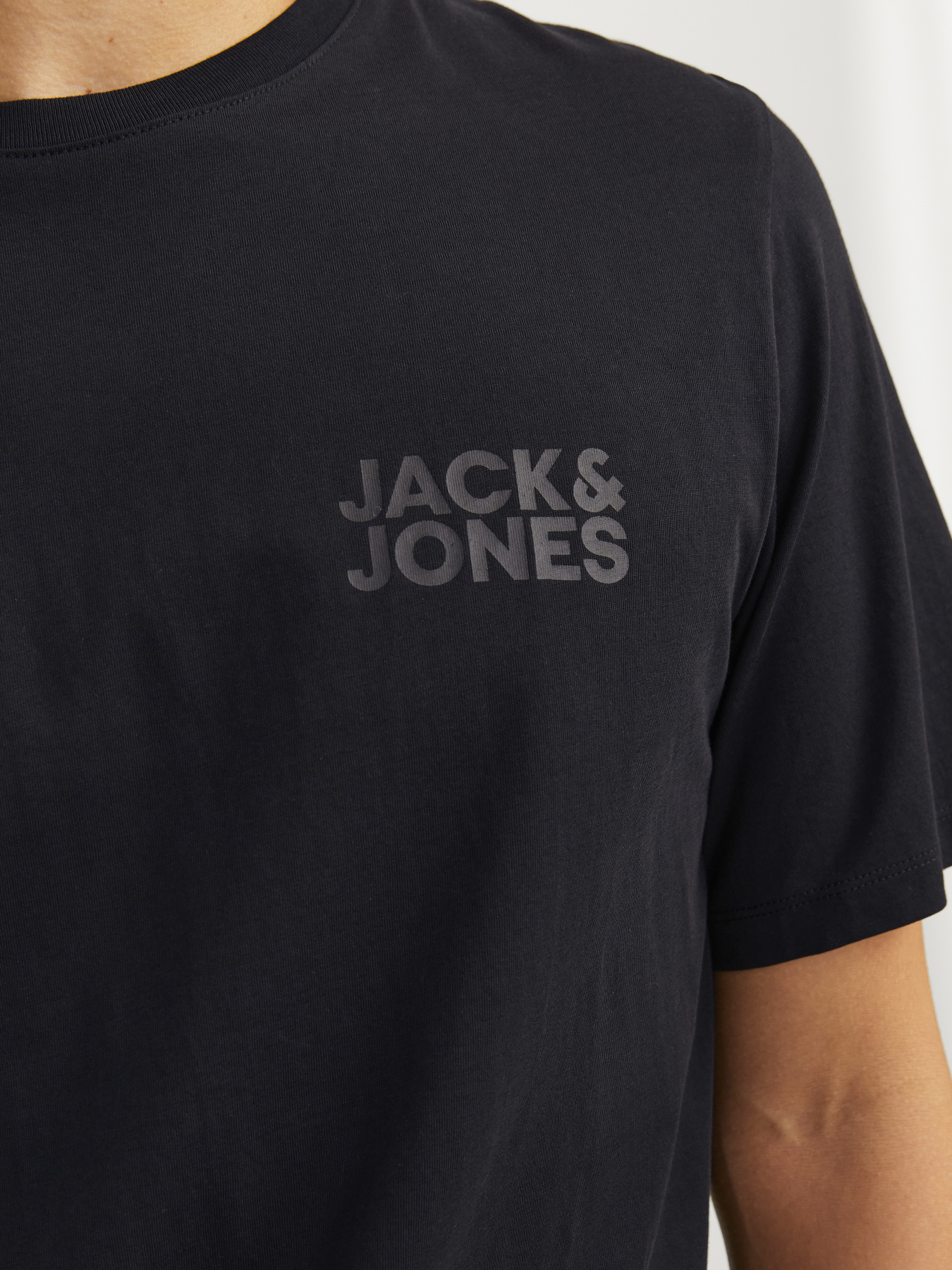 Футболки и поло JACK & JONES CORP LOGO TEE модель 12151955_Black Small Print/Black Фото