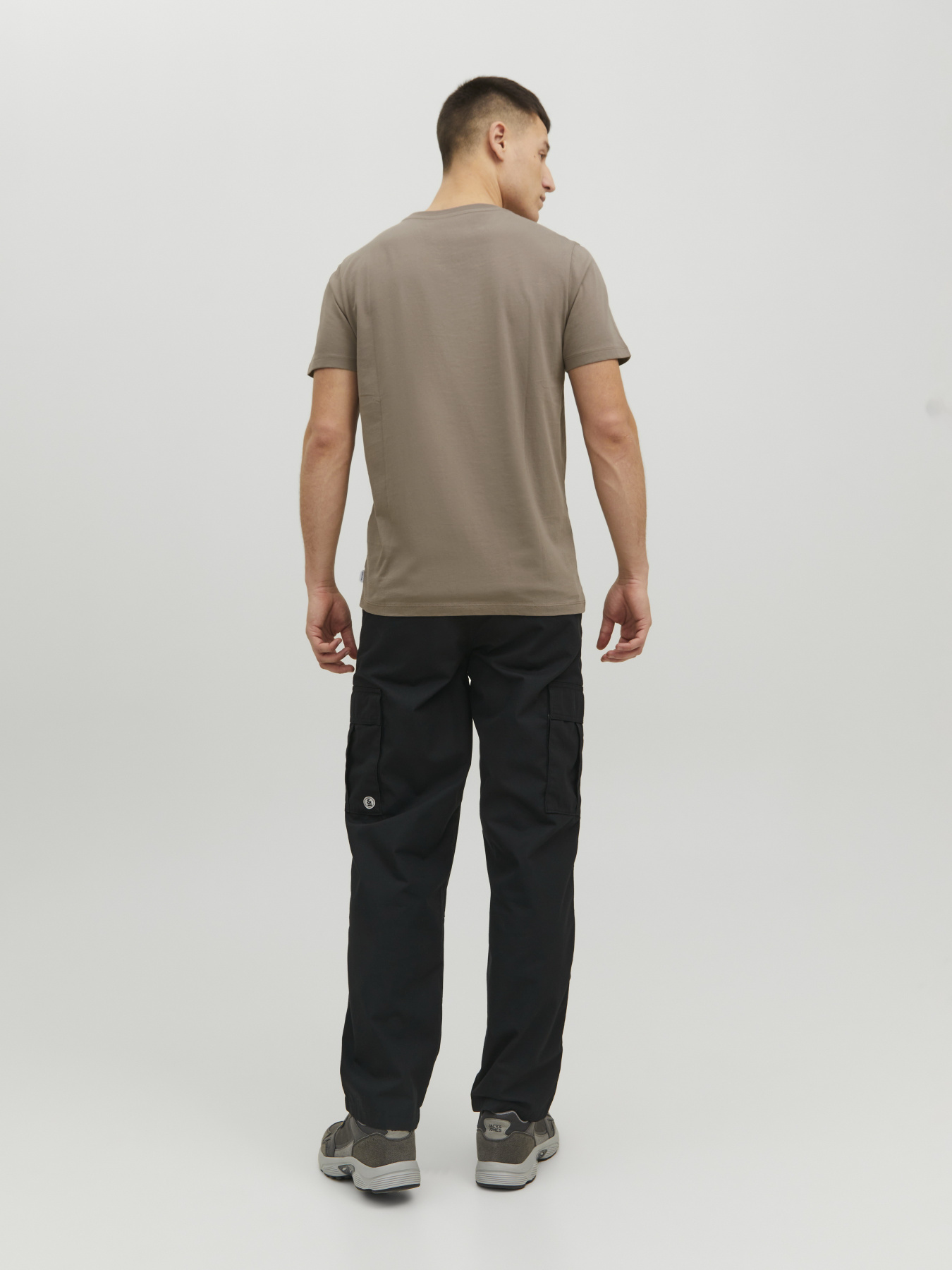 Футболки и поло JACK & JONES ORGANIC BASIC TEE модель 12156101_Falcon Футболки и поло JACK & JONES ORGANIC BASIC TEE модель 12156101_Falcon Фото