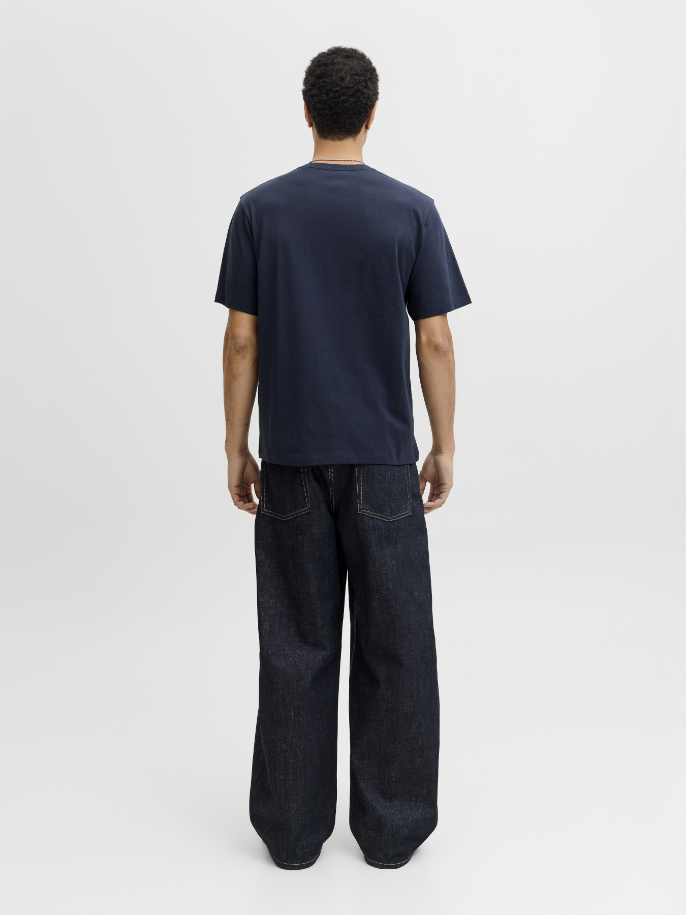 Футболки и поло JACK & JONES CORP GRAPHIC TEE модель 12268415_Navy Blazer Футболки и поло JACK & JONES CORP GRAPHIC TEE модель 12268415_Navy Blazer Фото