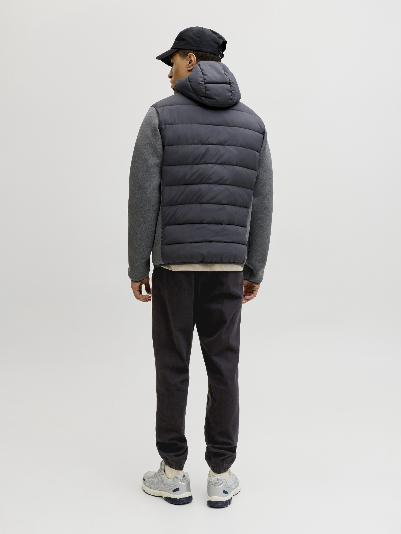 Брюки JACK & JONES GORDON DYLAN JOGGER модель 12288471_Black Фото