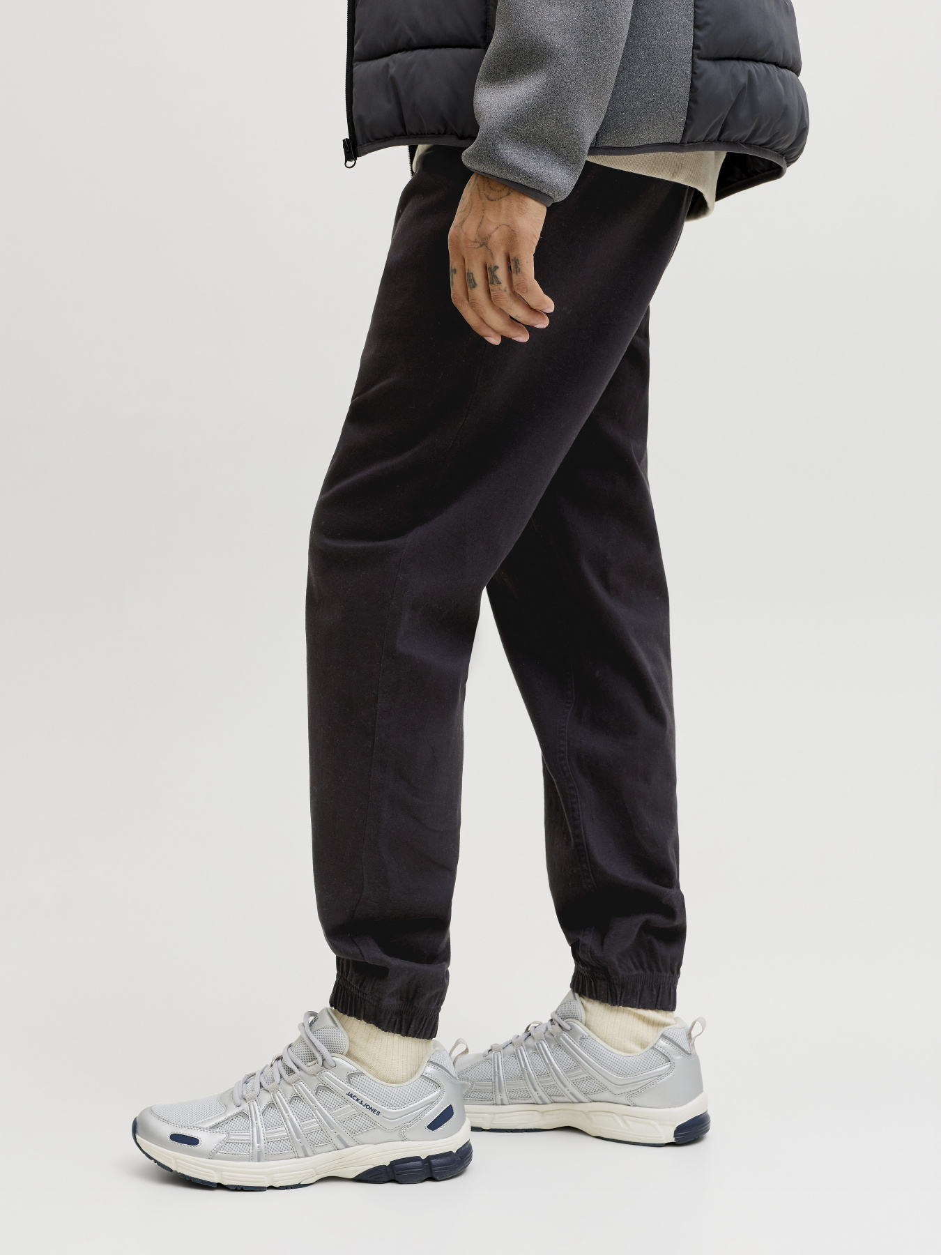 Брюки JACK & JONES GORDON DYLAN JOGGER модель 12288471_Black Фото