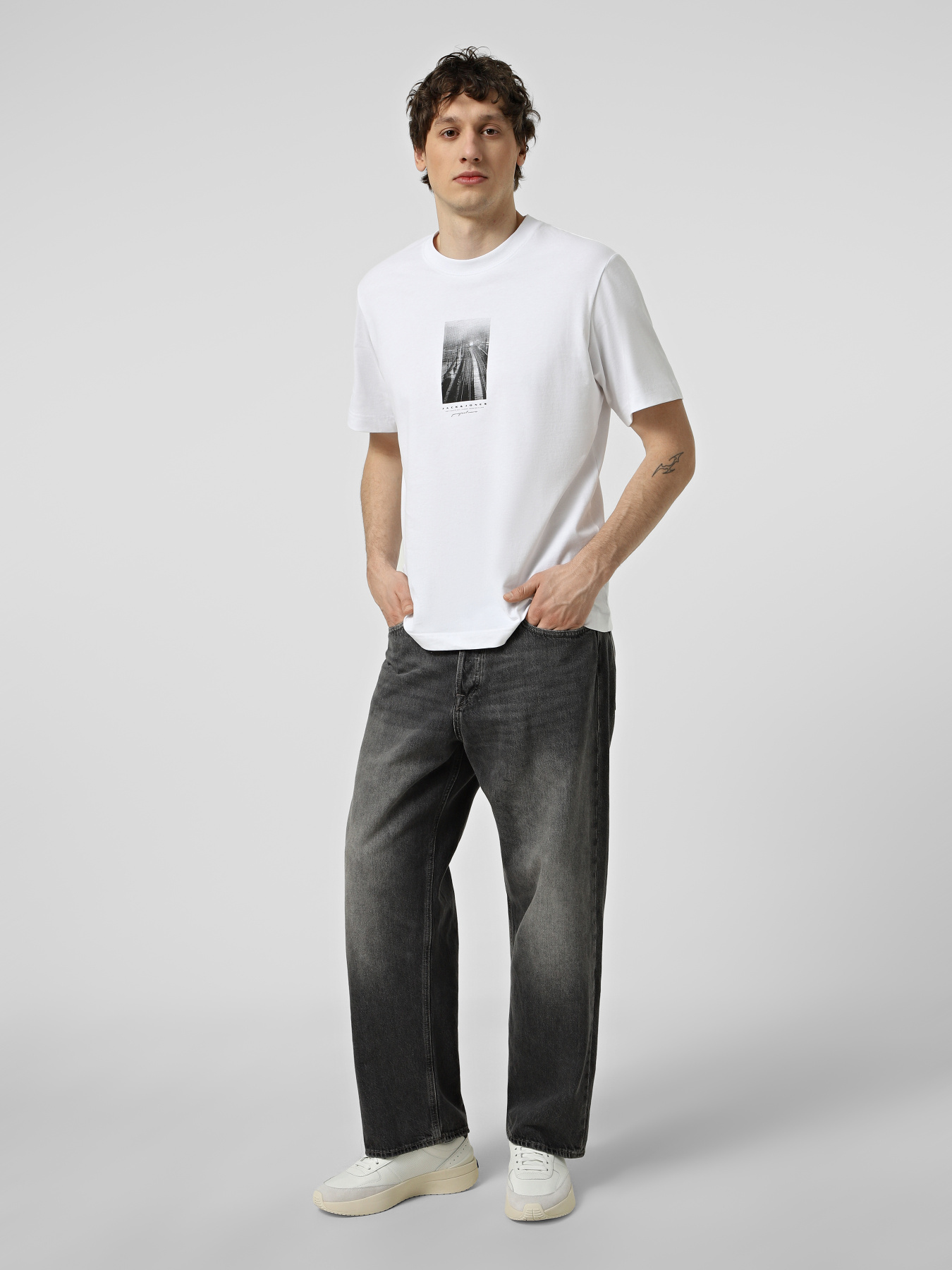 Футболки и поло JACK & JONES FUSION PHOTO PRINT TEE модель 12289870_Bright White Фото