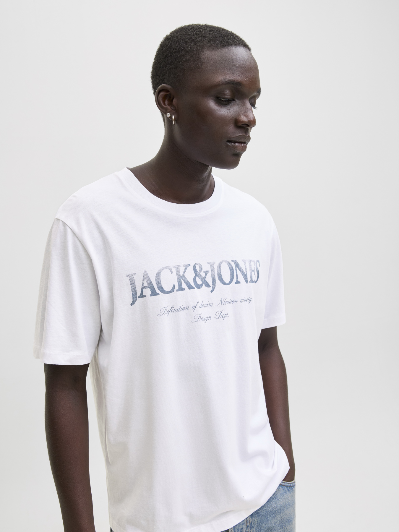 Футболки и поло JACK & JONES DEVIN DAYTONA PRINT TEE модель 12290173_Bright White Футболки и поло JACK & JONES DEVIN DAYTONA PRINT TEE модель 12290173_Bright White Фото