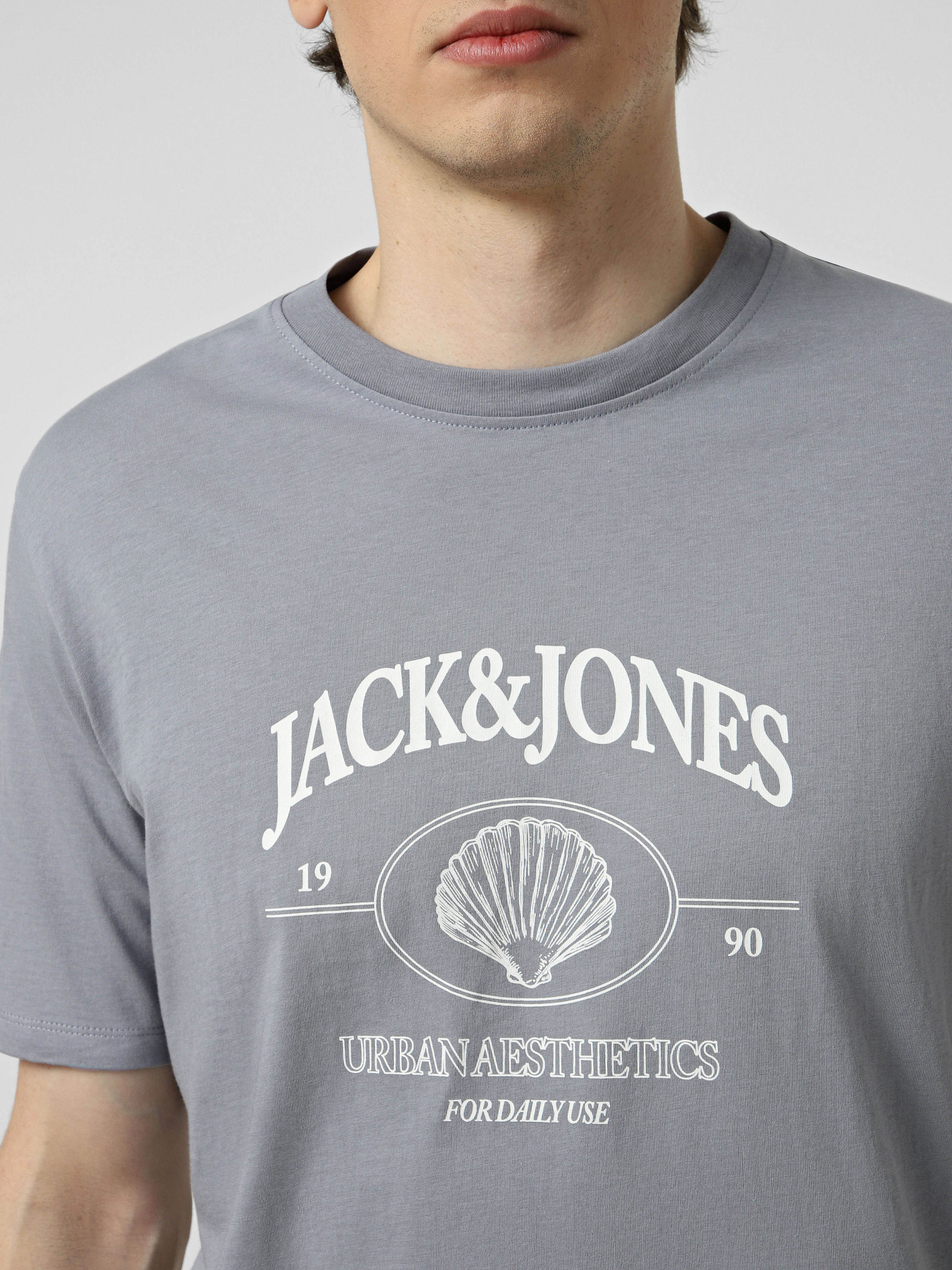 Футболки и поло JACK & JONES NANTUCKET TEE модель 12297895_Tradewinds Футболки и поло JACK & JONES NANTUCKET TEE модель 12297895_Tradewinds Фото