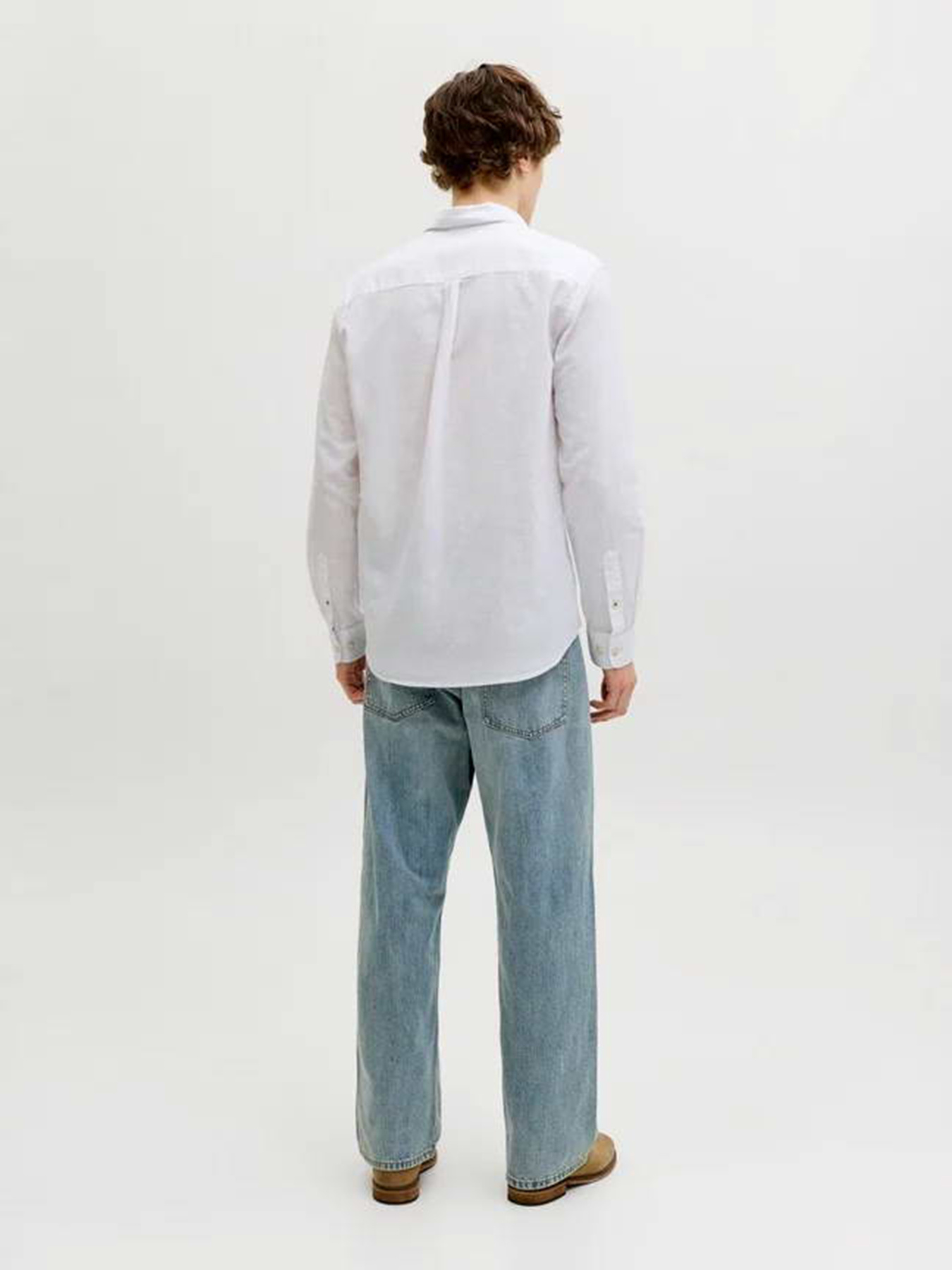 Рубашки JACK & JONES SUMMER LINEN BLEND SHIRT модель 12289174_White Рубашки JACK & JONES SUMMER LINEN BLEND SHIRT модель 12289174_White Фото