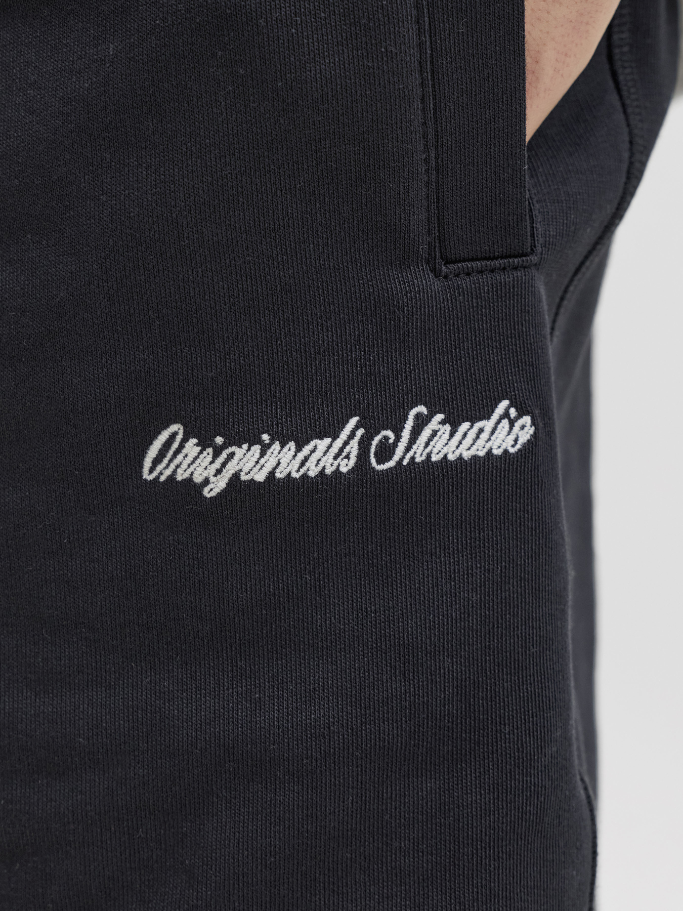 Шорты JACK & JONES KARL NORREBRO SWEAT SHORTS модель 12292565_Black Фото