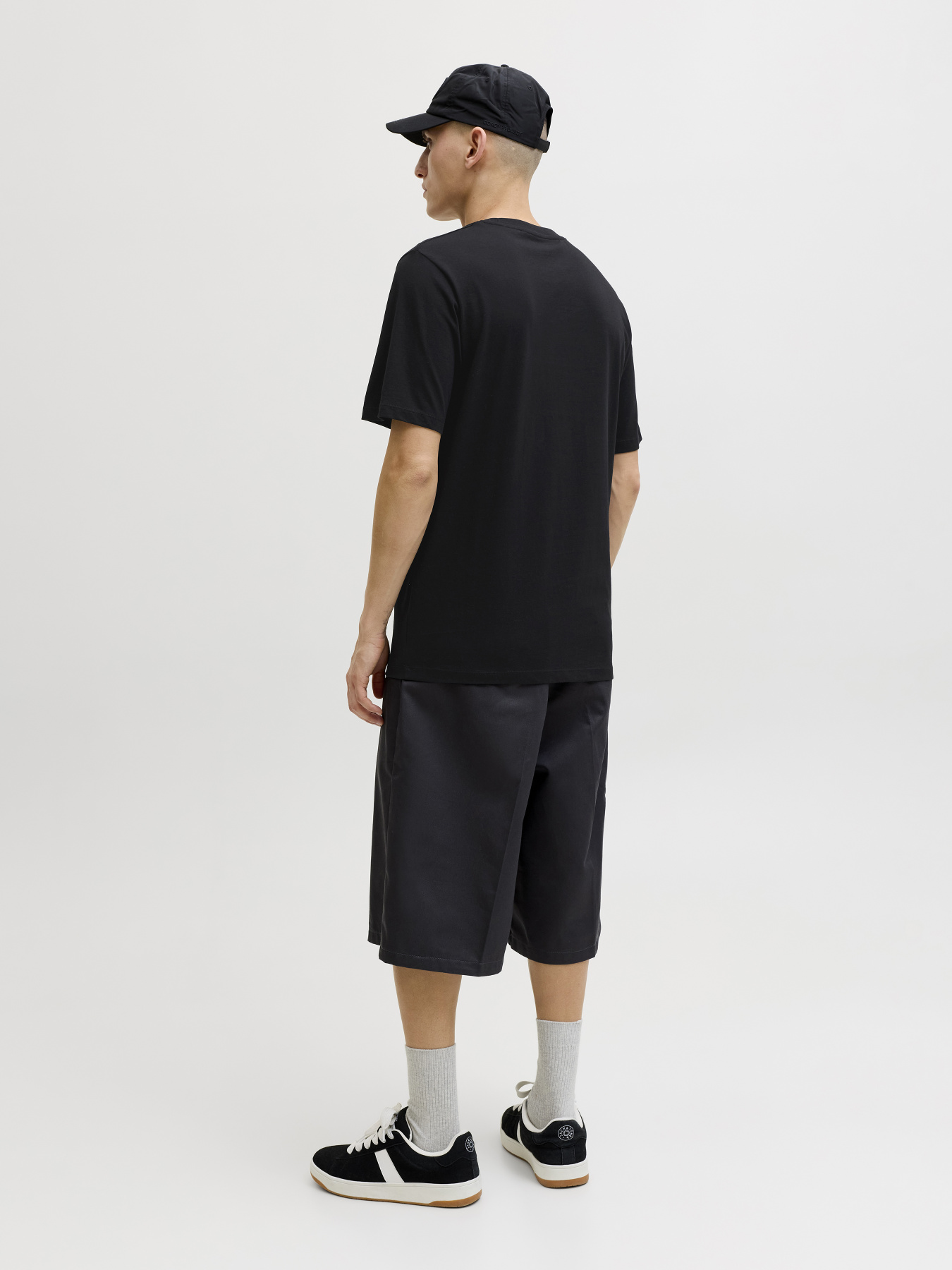 Футболки і поло JACK & JONES INDIANA TEE модель 12288112_Black Футболки і поло JACK & JONES INDIANA TEE модель 12288112_Black Фото