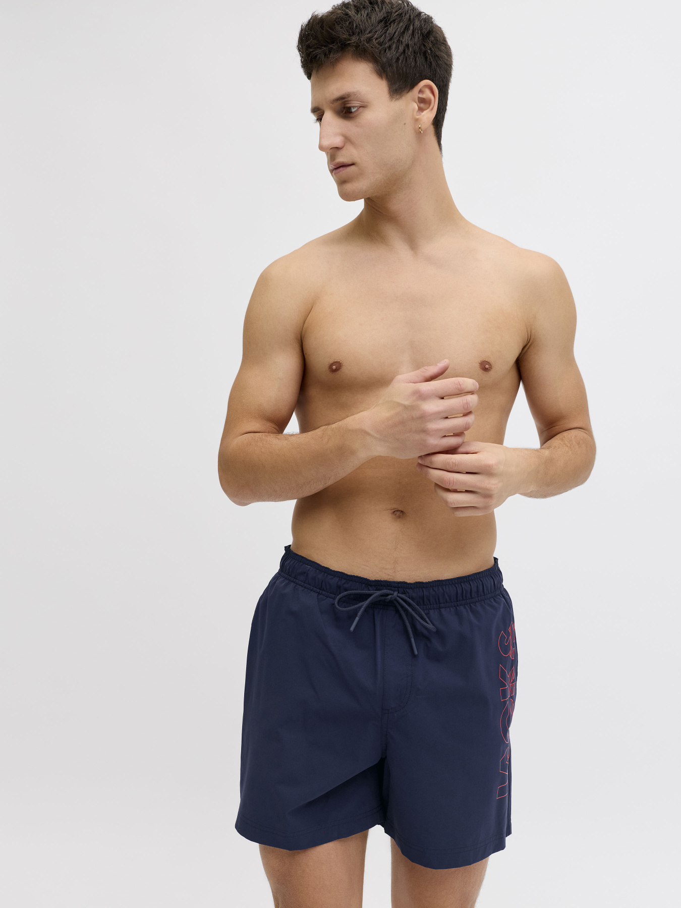 Одежда для пляжа JACK & JONES MAUI WAVE LOGO SWIM SHORTS модель 12291391_Navy Blazer Одежда для пляжа JACK & JONES MAUI WAVE LOGO SWIM SHORTS модель 12291391_Navy Blazer Фото