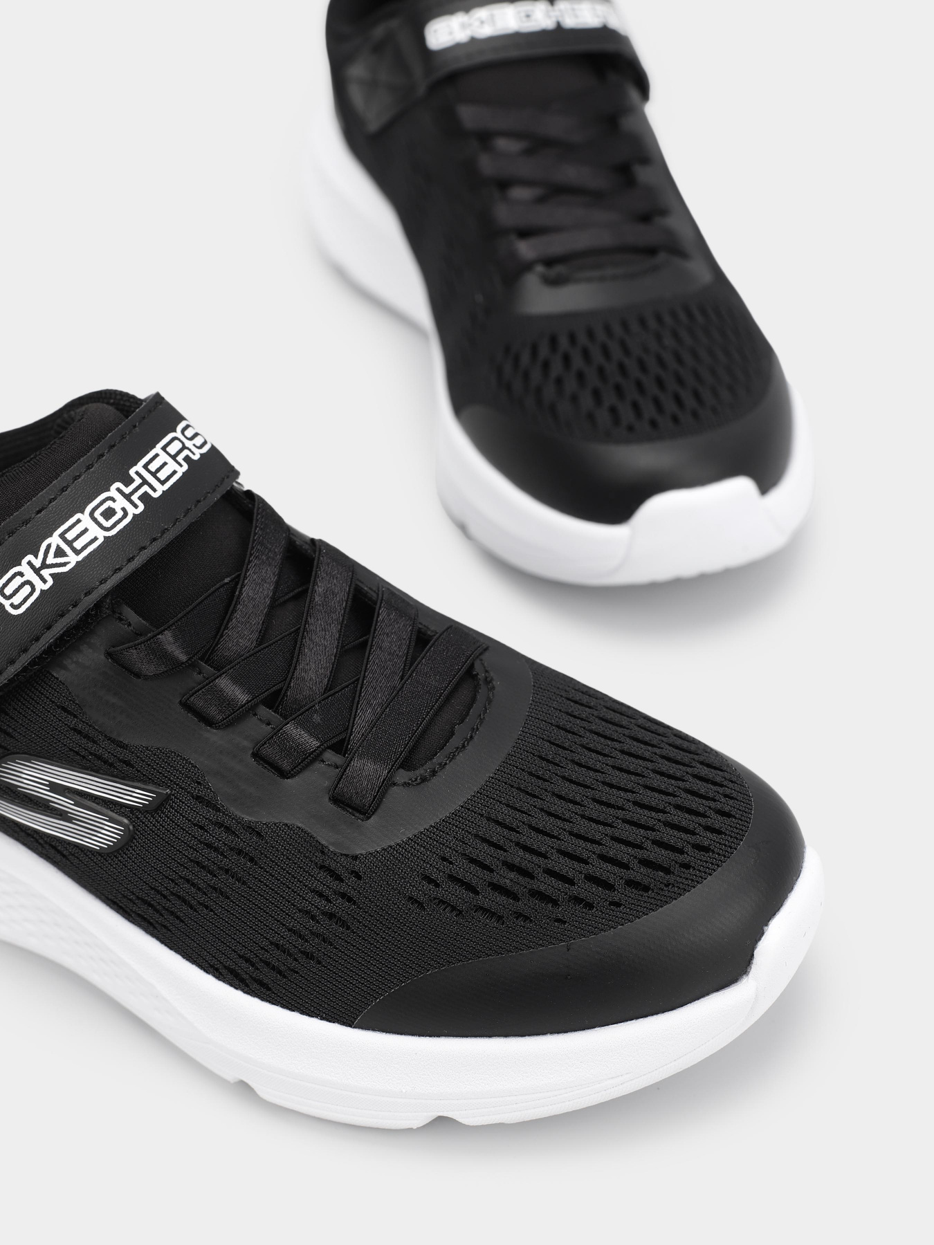 Кросівки Skechers GO Run Elevate модель 303912L BLK Кросівки Skechers GO Run Elevate модель 303912L BLK Фото