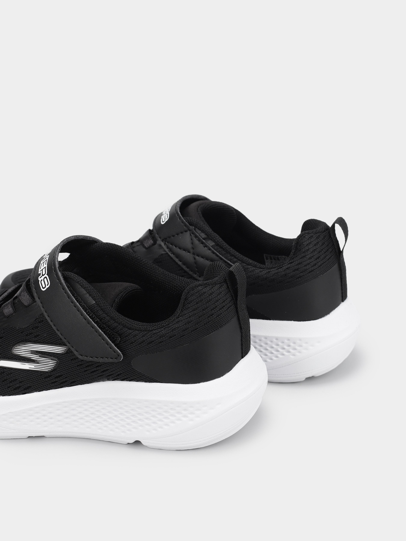 Кросівки Skechers GO Run Elevate модель 303912L BLK Кросівки Skechers GO Run Elevate модель 303912L BLK Фото