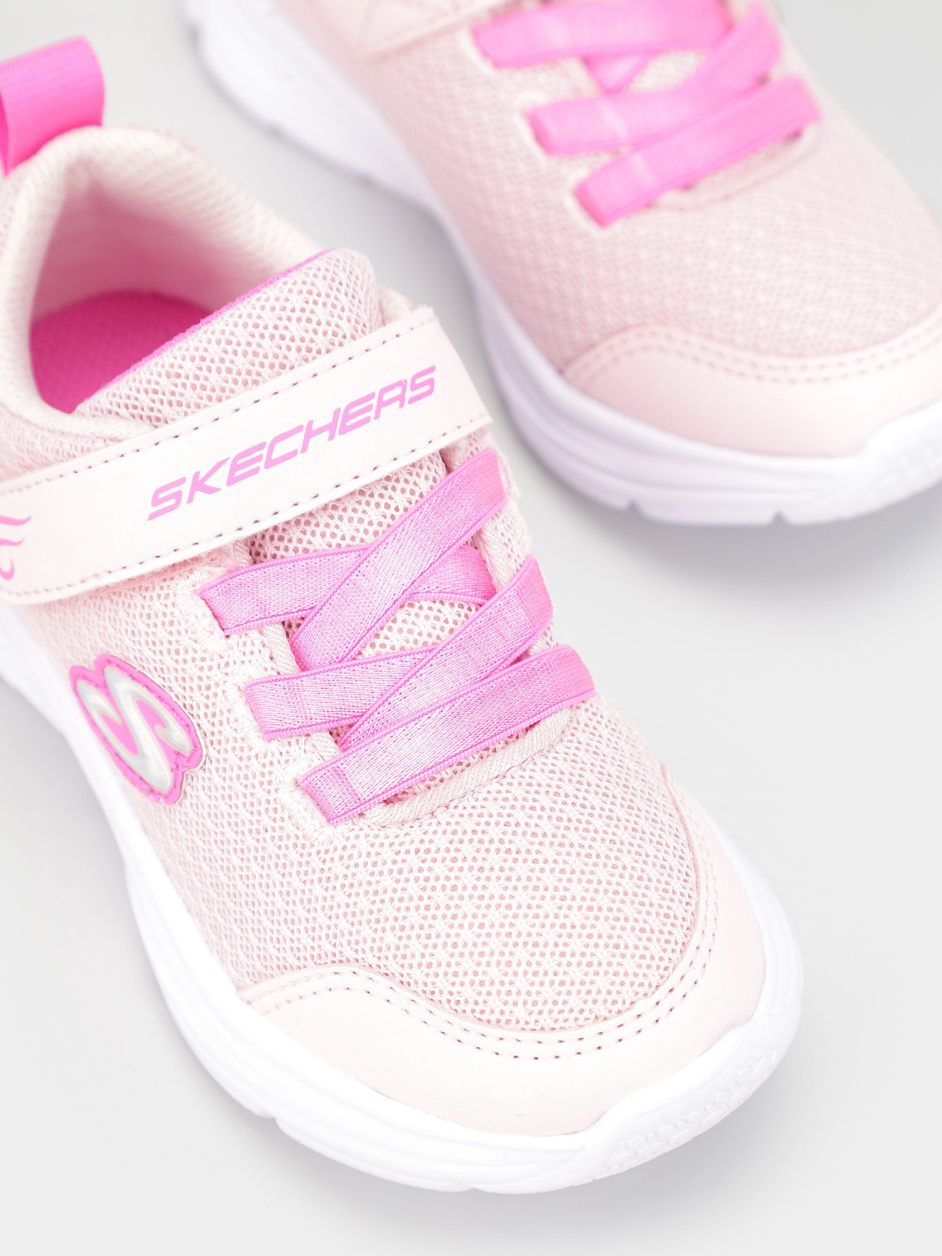 Кросівки Skechers Wavy Lites - Blissfully Free модель 303522N LTPK Фото