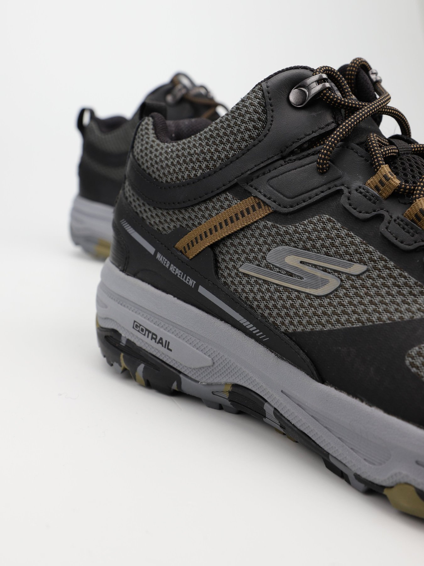 Ботинки и сапоги Skechers Gorun Altitude - Trail модель 220597WW BLK Ботинки и сапоги Skechers Gorun Altitude - Trail модель 220597WW BLK Фото