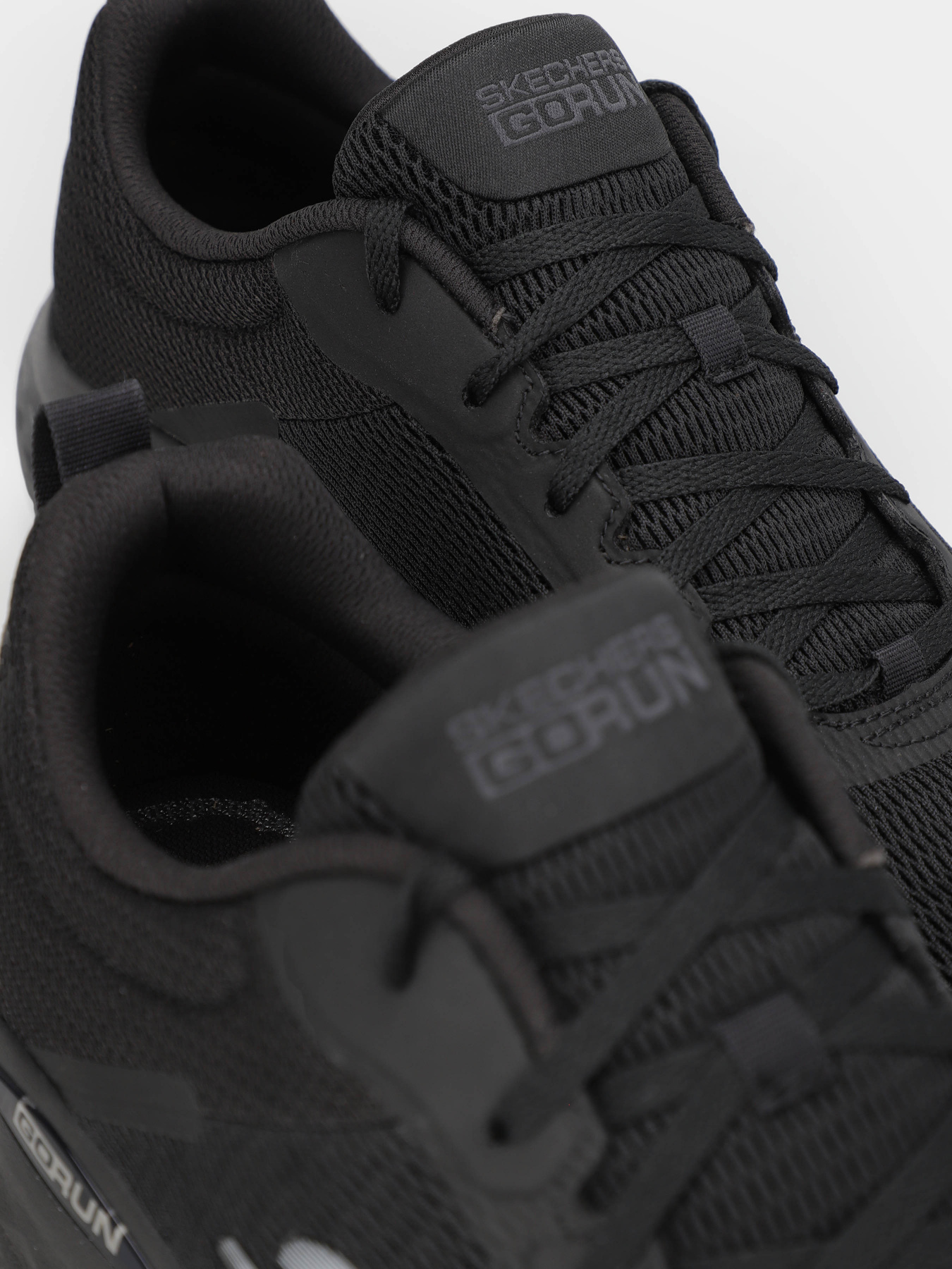 Кросівки Skechers Go Run Lite модель 220893 BBK Кросівки Skechers Go Run Lite модель 220893 BBK Фото