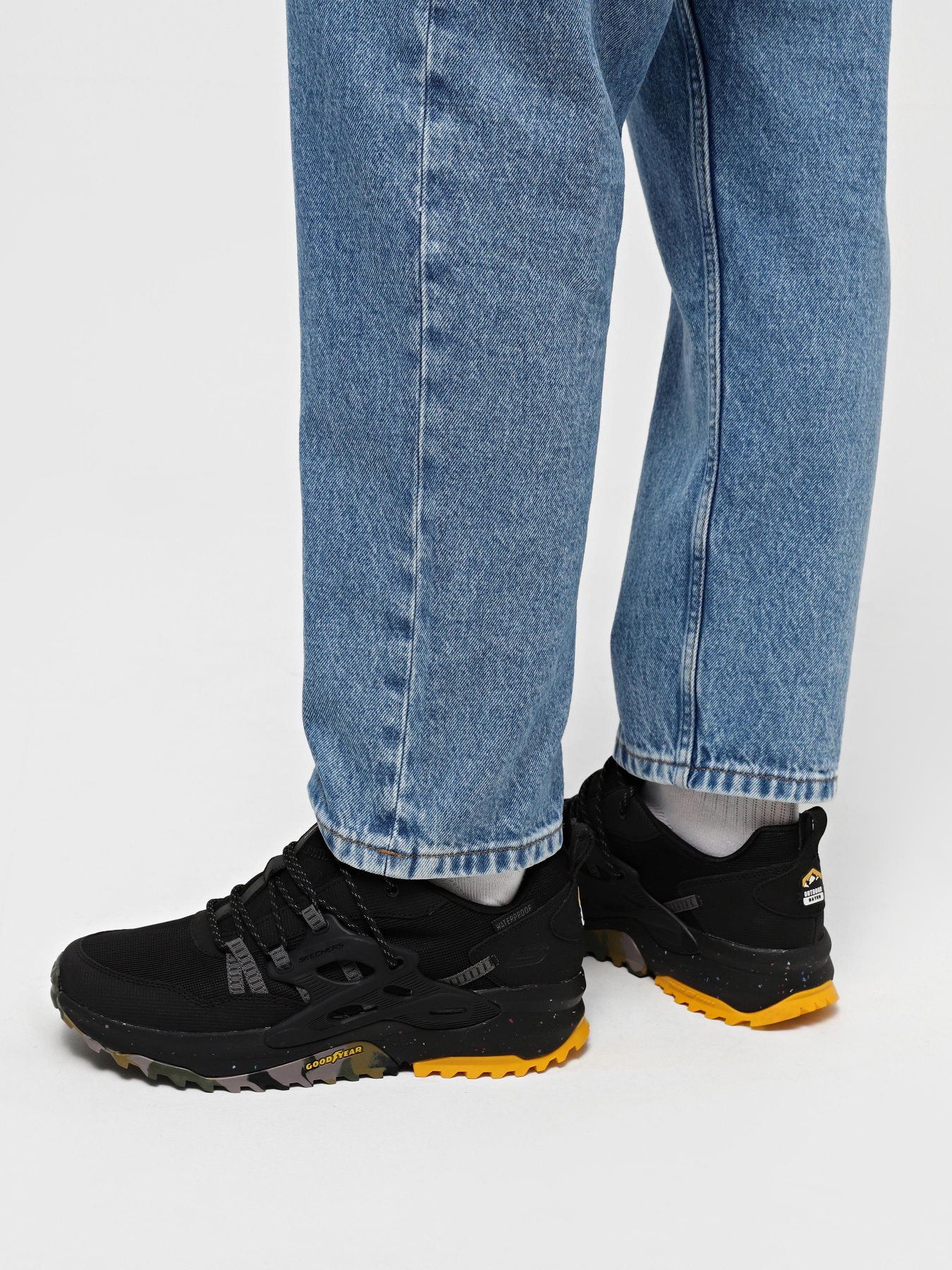 Кросівки Skechers Bionic Trail модель 237220 BKYL Фото