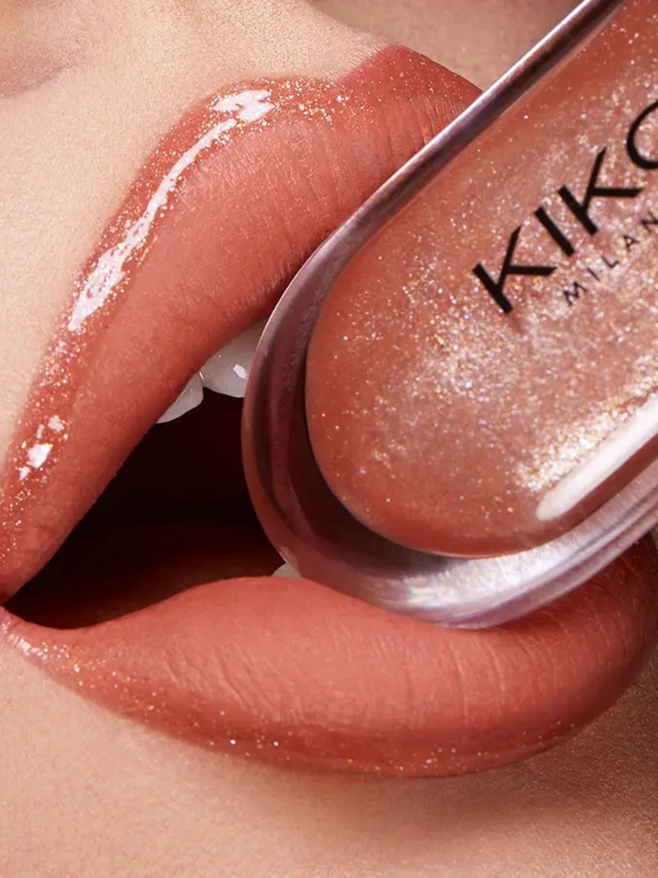 Блеск для губ 3D Hydra Lipgloss KIKO MILANO модель KM000000187037B Фото