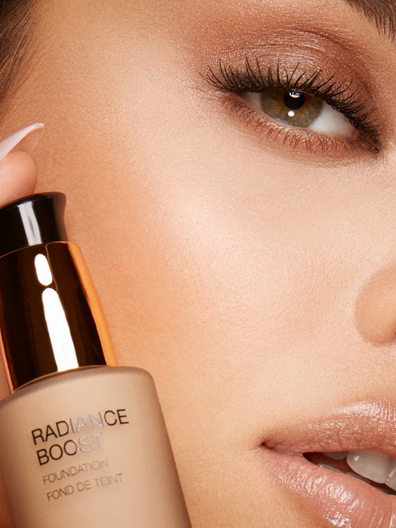 Тональна основа Radiance Boost Foundation KIKO MILANO модель KM000000164002B Тональна основа Radiance Boost Foundation KIKO MILANO модель KM000000164002B Фото