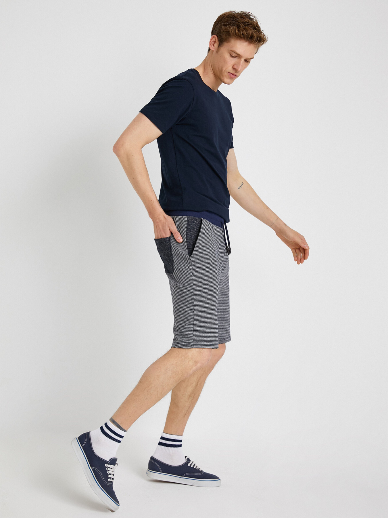 Шорты Koton модель 1YAM41006LK725 Шорты Koton модель 1YAM41006LK725 Фото