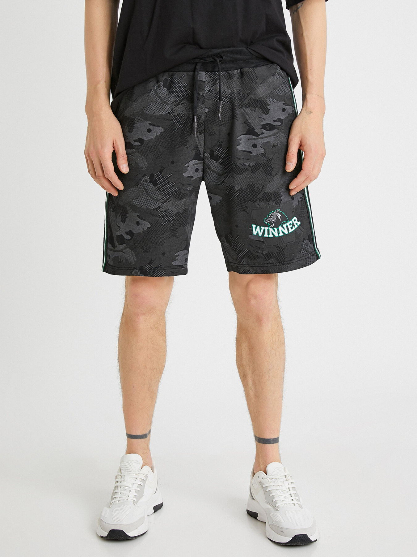 Шорти Koton модель 1YAM41073MK06A Шорти Koton модель 1YAM41073MK06A Фото