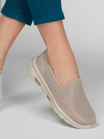 Слипоны и мокасины Skechers GoWalk 5 модель 15901W TPE Фото