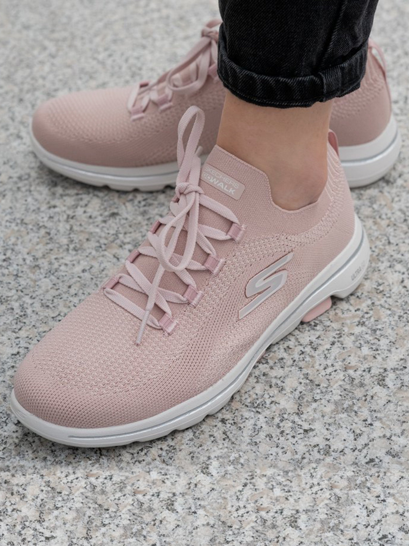 Кросівки Skechers GOwalk 5 - Uprise модель 124010 PNK Кросівки Skechers GOwalk 5 - Uprise модель 124010 PNK Фото