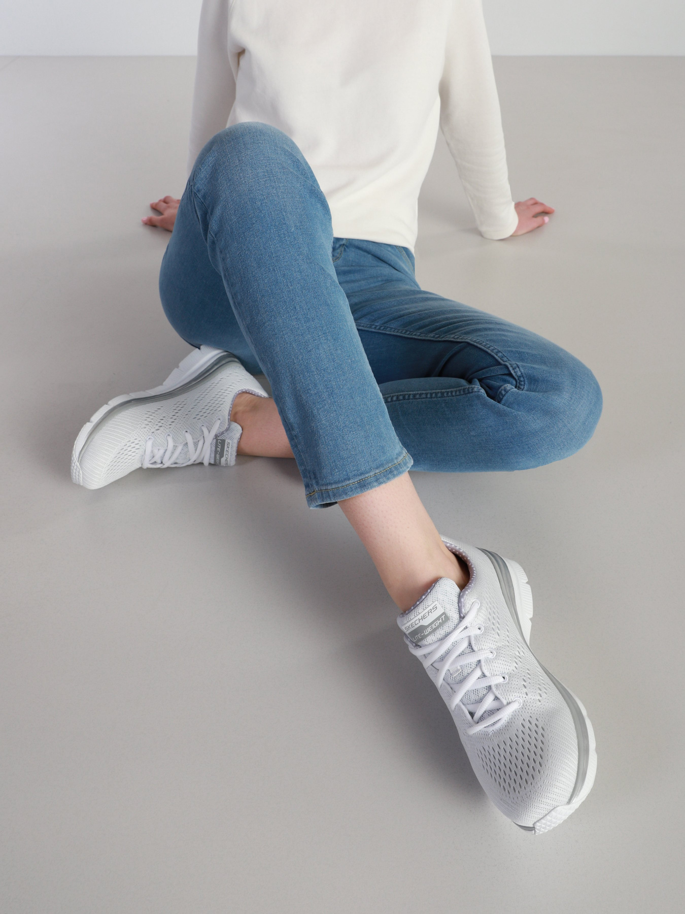 Кросівки Skechers Fashion Fit - Statement Piece модель 12704 WGRY Фото