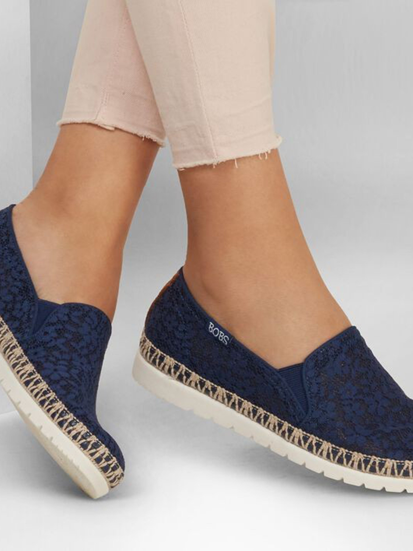 Слипоны и мокасины Skechers BOBS Flexpadrille 3.0 - Summer Siesta модель 113242 NVY Слипоны и мокасины Skechers BOBS Flexpadrille 3.0 - Summer Siesta модель 113242 NVY Фото